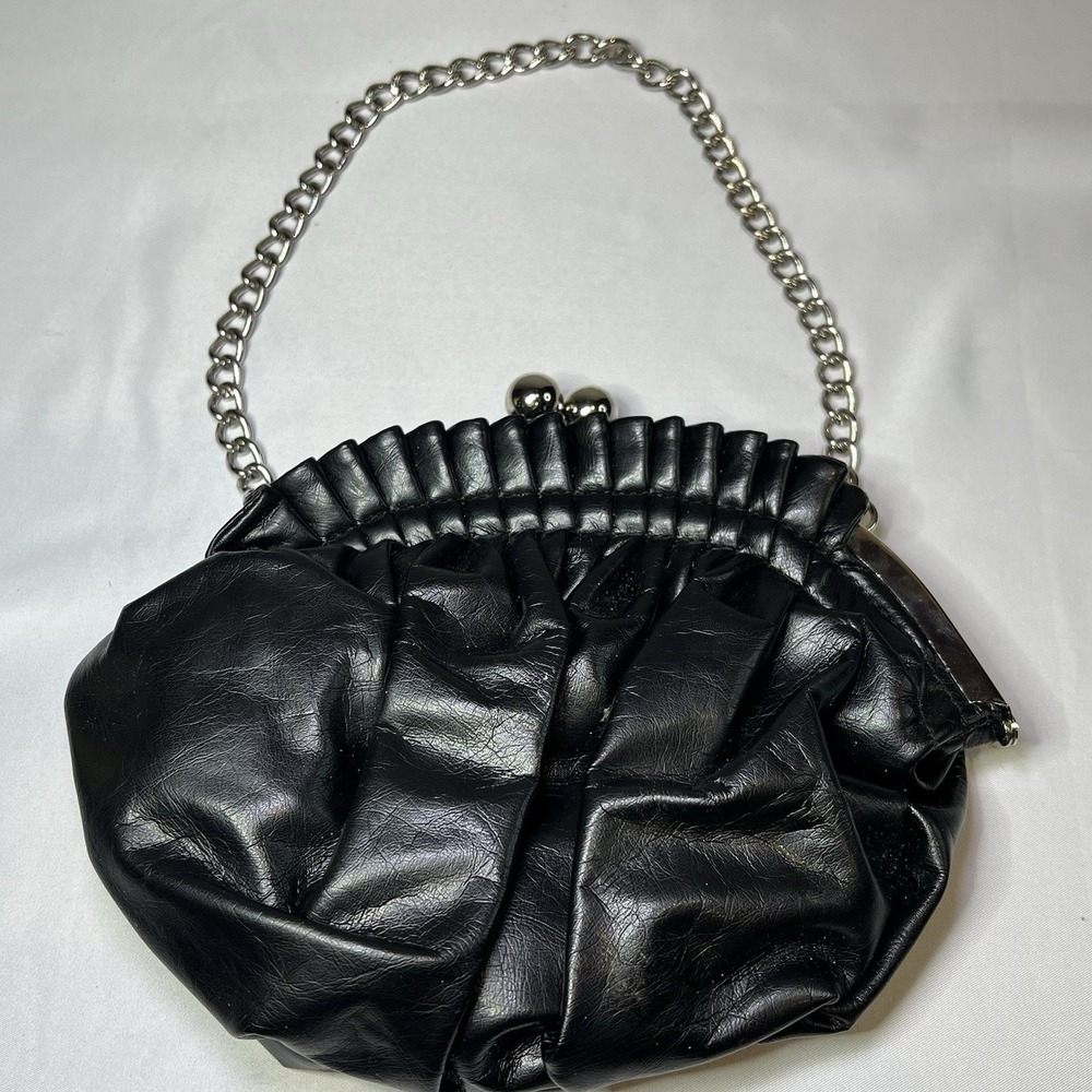 Black Vintage Leather Look‎ Kisslock Wristlet Handbag Elegant Formal Fairy Goth